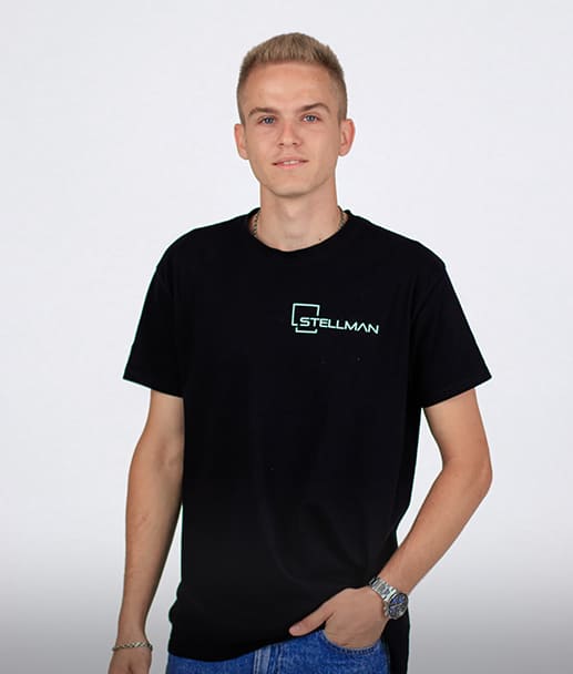 Нікіта Василенко - монтажник компанії Нікіта Василенко - монтажник компанії Stellman Cherkasy